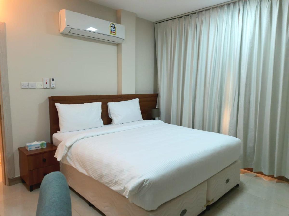 Grand Orchid Hotel Apartment Duqm Esterno foto