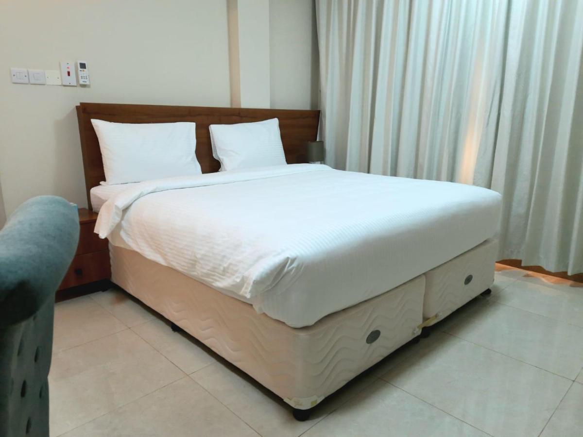 Grand Orchid Hotel Apartment Duqm Esterno foto